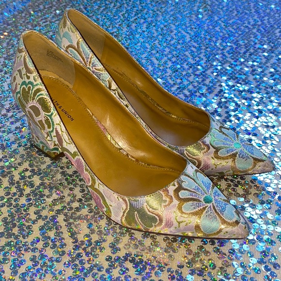 HP🌙[ 14th & Union ] “Audrey” Brocade Pointed Toe Chunky Heel Pumps - Picture 3 of 10